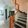 Cầu thang lan can kính Bình Tân