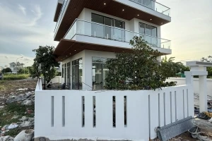 Lắp đặt nhôm xingfa nhập khẩu lan can kính cường lực công trình Quận 9
