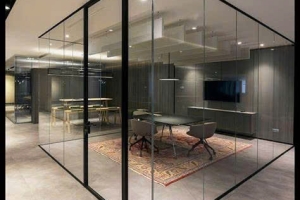Thi công vách kính cường lực
