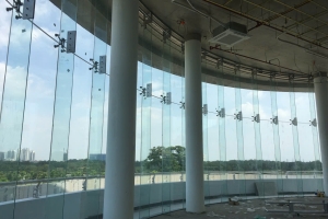 Kính mặt dựng Sài Gòn