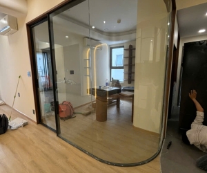 Vách Kính Cường Lực