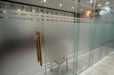 Vách Kính Cường Lực