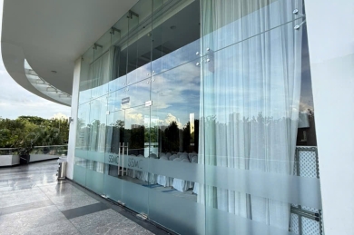 Vách Kính Cường Lực