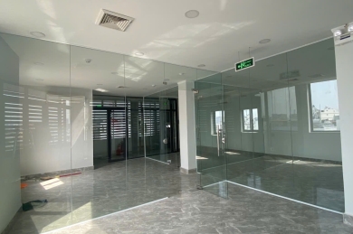 Vách Kính Cường Lực