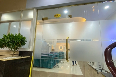 Vách Kính Cường Lực