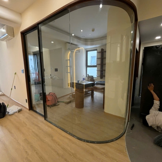 Vách Kính Cường Lực